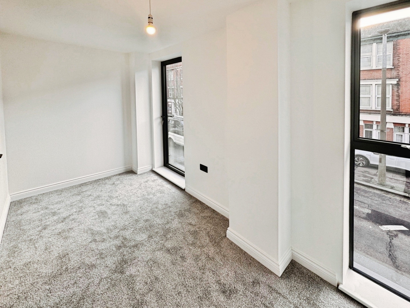 pbox-bedroom-427330.jpg
